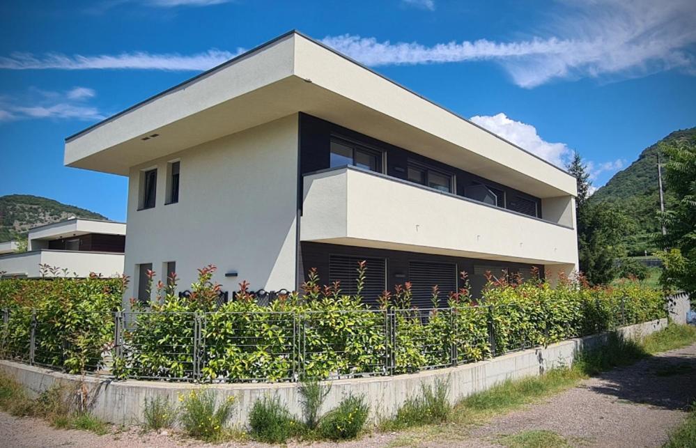 Appartamenti Moderni, Luminosi E Tranquilli Con Parcheggio Privato - Agritur La Tenuta Trento Exterior foto